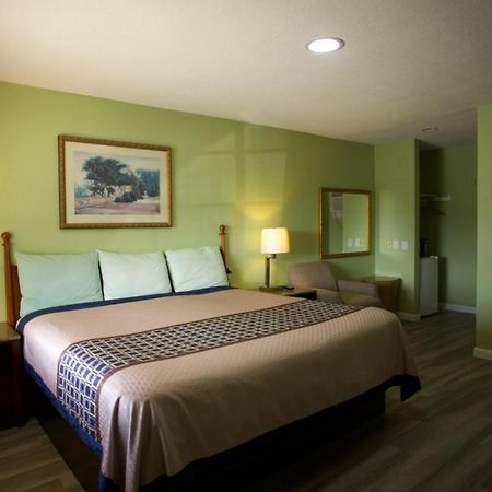 Western Inn Hamilton Extérieur photo