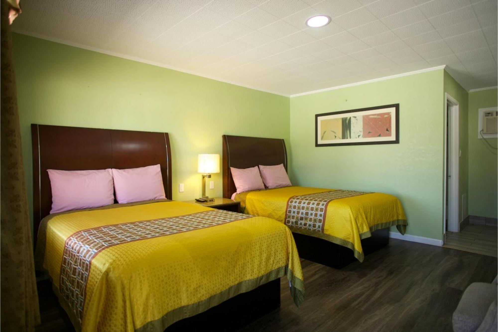 Western Inn Hamilton Extérieur photo