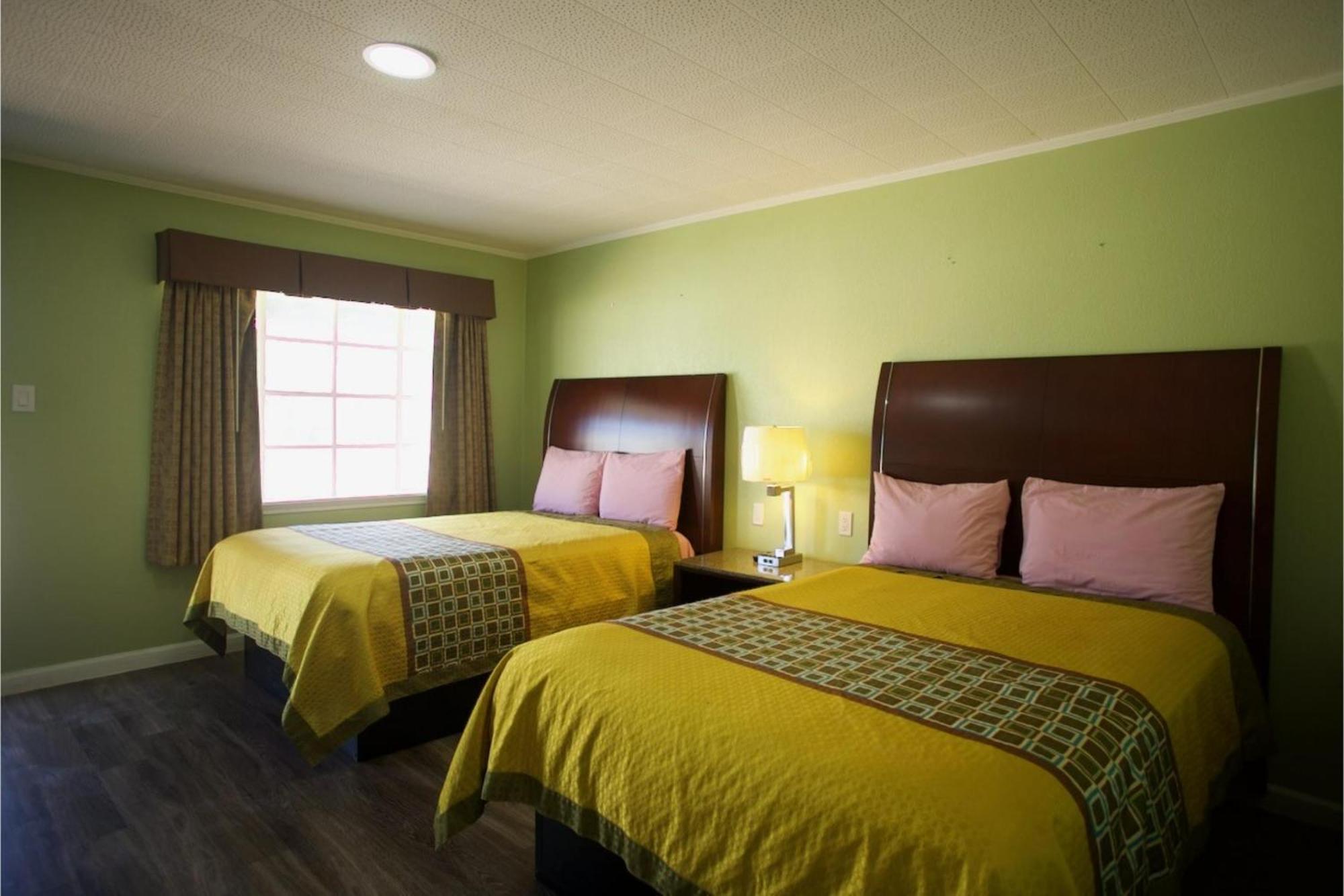 Western Inn Hamilton Extérieur photo